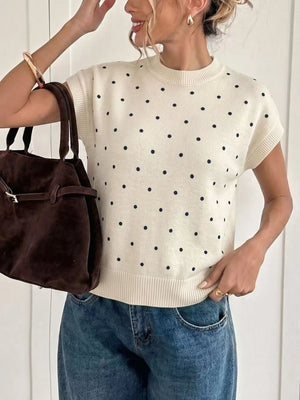 cream pullover sweater with waist-length and pullover