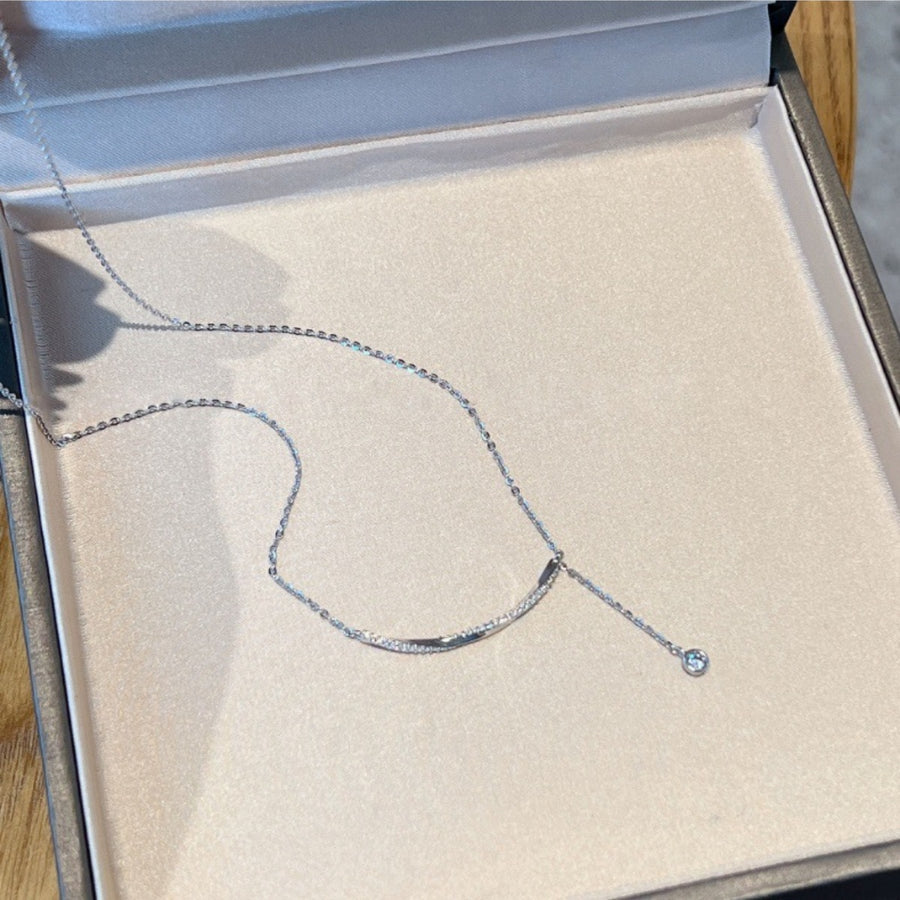 necklace in silver with adjustable length and adjustable