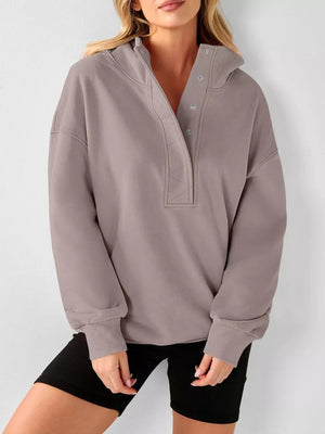 Red relaxed pullover hoodie with hooded