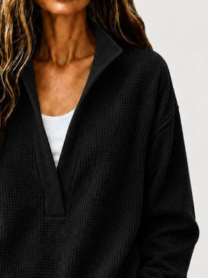 athleisure sweatshirt in Taupe with collared