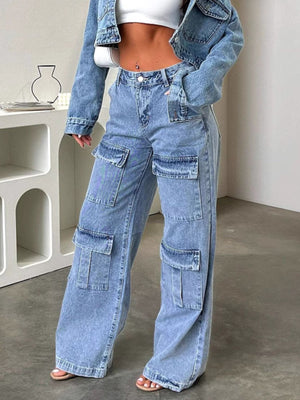 wide-leg jeans in light blue featuring pocketed and wide-leg fit