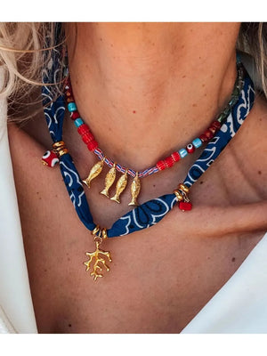 necklace in red with paisley and 2-piece set