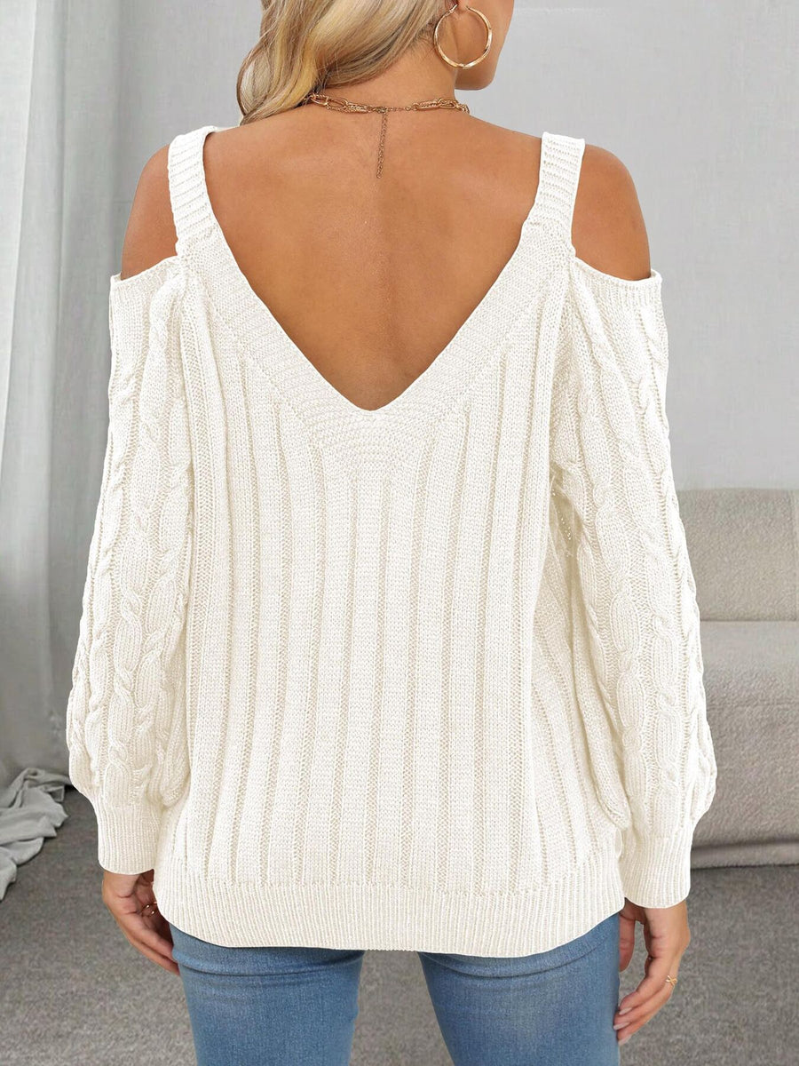 pullover sweater in black with v-neck and long sleeve