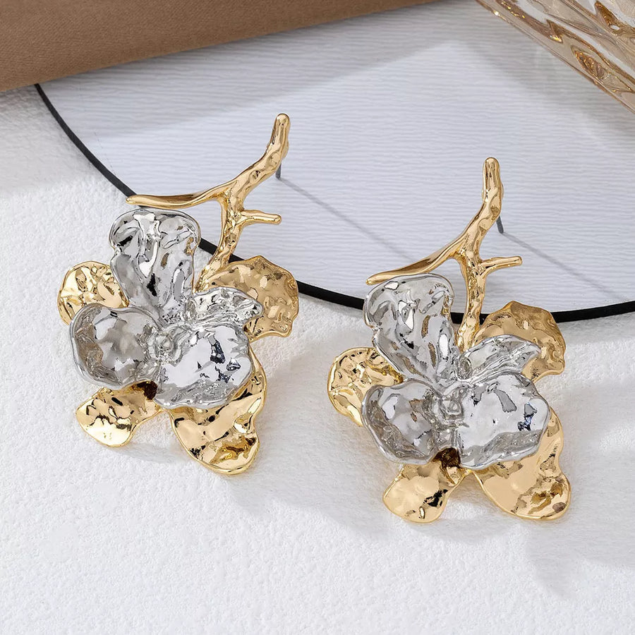 18K Gold-Plated,Alloy,Stainless Steel,Silver-plated Care instructions: Avoid wea earrings in Silver with drop silhouette