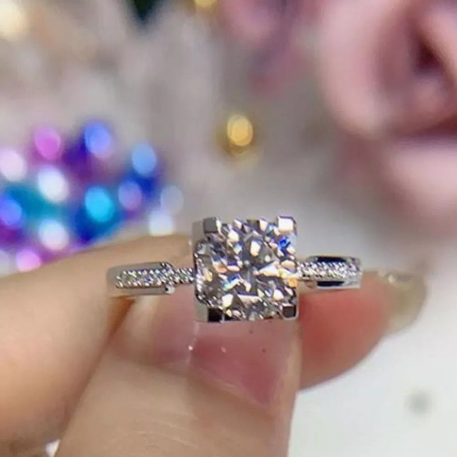 2 Carat 925 Sterling Silver Ring in clear with 2 carat moissanite