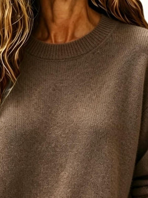 pullover sweater in Apricot with dropped shoulder and hip-length