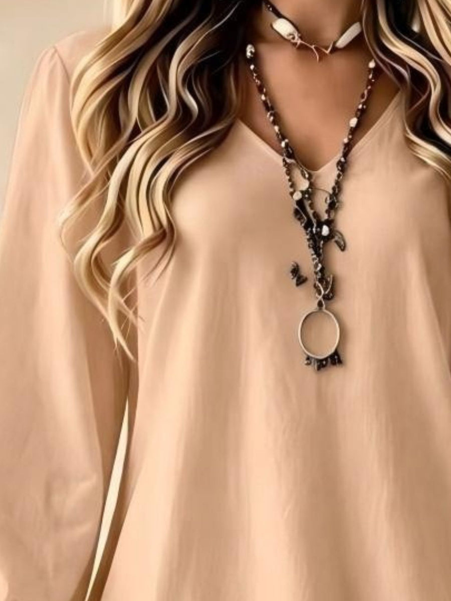 romantic mini dress in White with v-neck