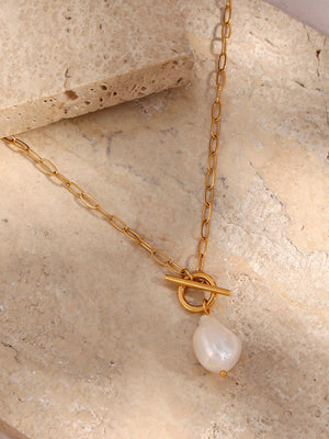 18K Gold-Plated Baroque Pearl Pendant Necklace in Gold