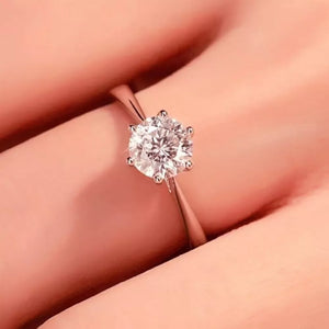 5 Carat 925 Sterling Silver Moissanite Ring in silver with adjustable