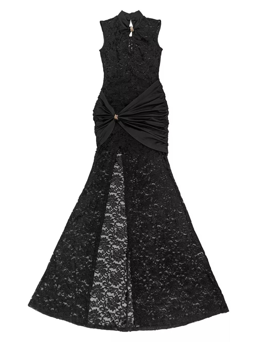 glam maxi dress in Burgundy with keyhole