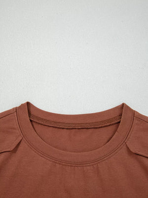 minimalist t-shirt in rust with crew neck
