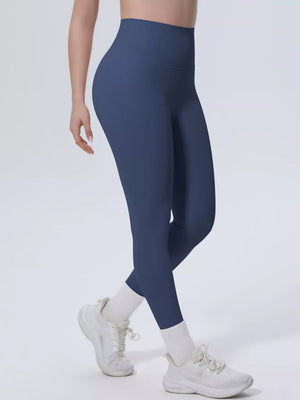 Black leggings with ankle-length and elastic
