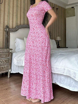 Pink maxi dress with maxi and pullover