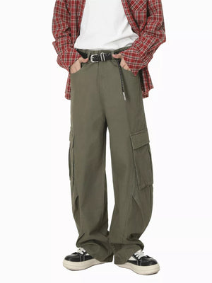 Men's Loose-fit Cargo Jeans in charcoal with buttoned
