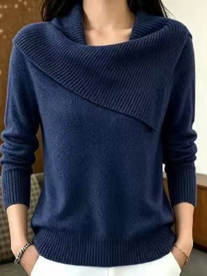 Pink pullover sweater with ribbed cuffs and long sleeve