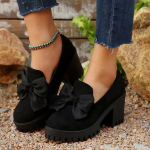 Black Round Toe Block Heels Pumps