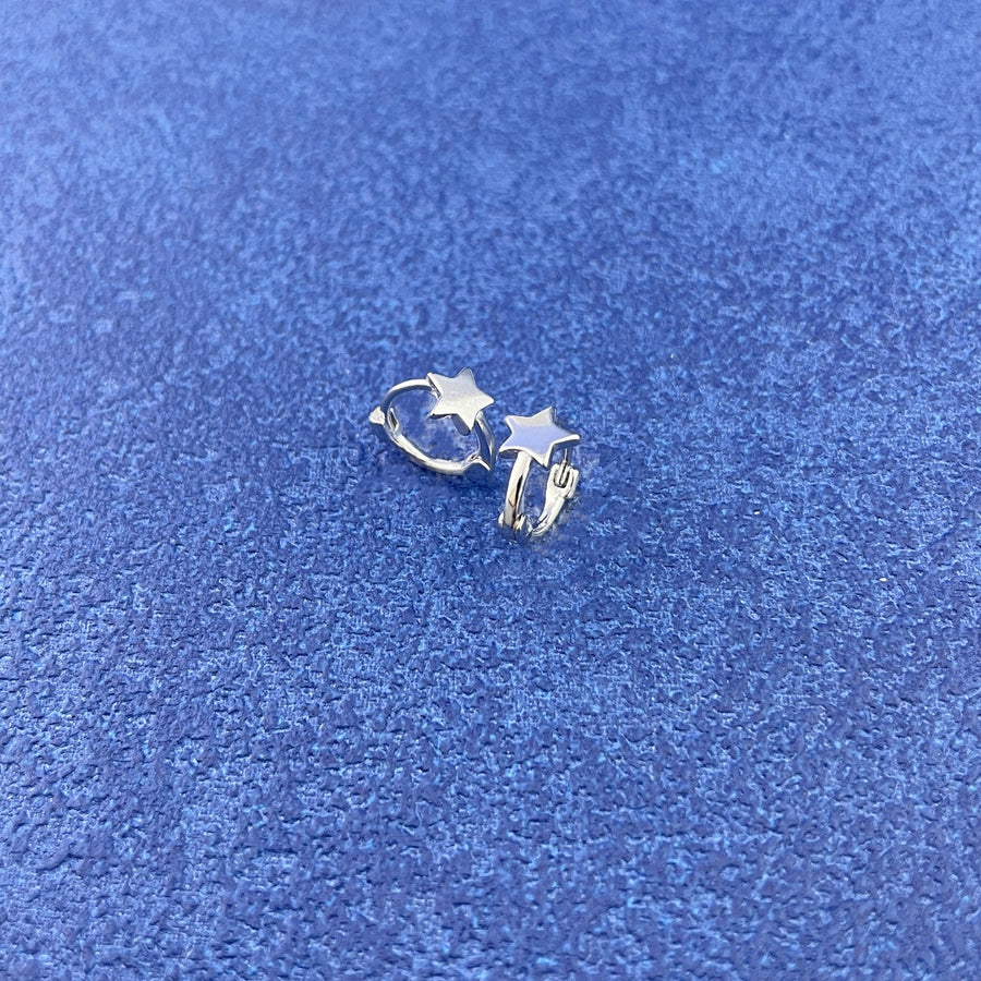 Silver earrings with mini and latch back