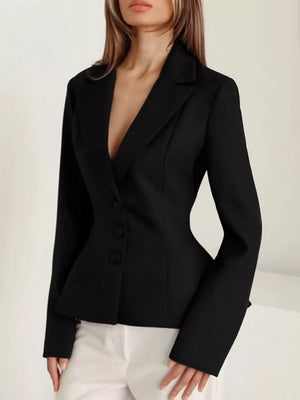 blazer in black featuring buttoned and fitted fit