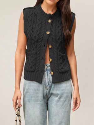 classic sweater vest in Brown with crew neck