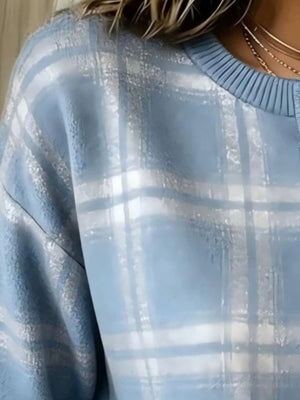classic sweatshirt in Light Blue with henley