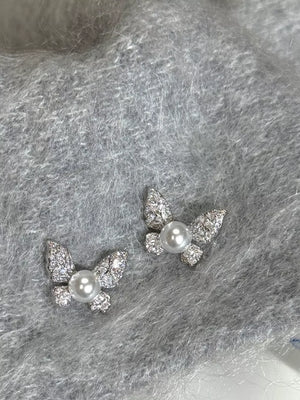 Butterfly Pearl Stud Earrings Silver Alloy Zircon in silver with butterfly motif