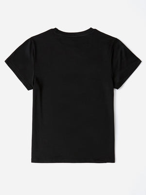 Black t-shirt with short sleeves and crew neck