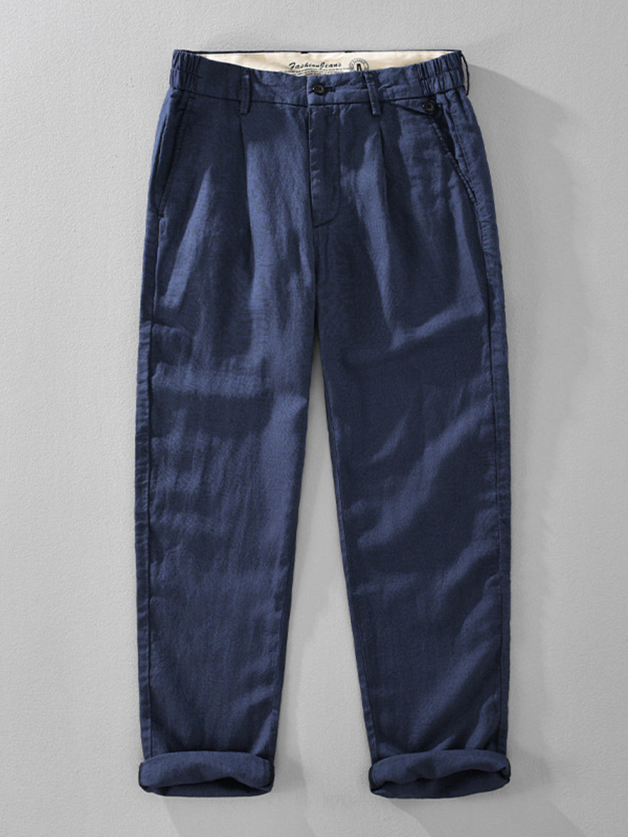 trousers in navy blue featuring pocketed and relaxed fit