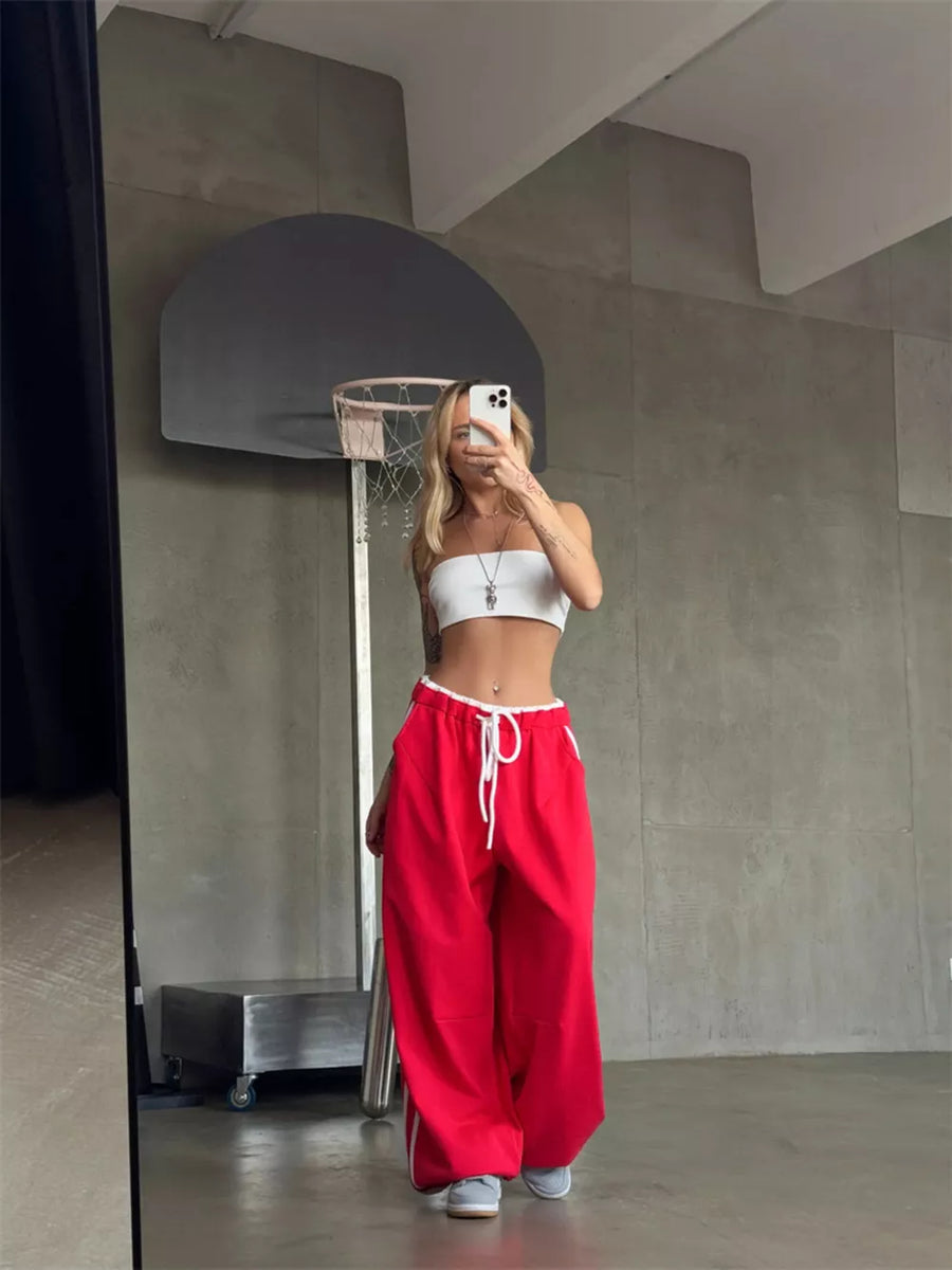 Yellow sweatpants with full-length and drawstring
