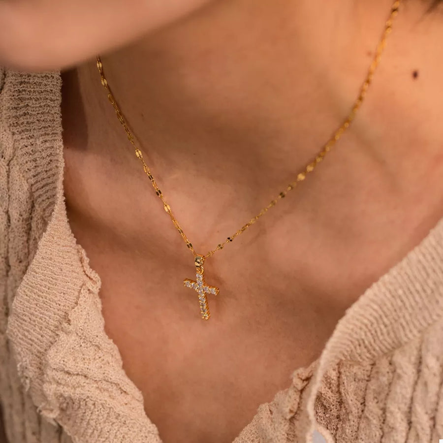 18k Gold-plated Cross Pendant Necklace in clear with cross pendant