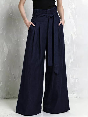 wide-leg pants in light gray with pocketed and full-length