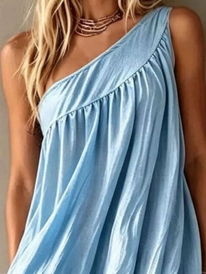 White maxi dress with maxi and pullover