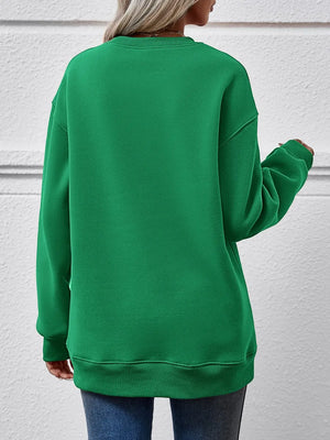Green polyester drop shoulder sweatshirt with crewneck and cuffed sleeves.