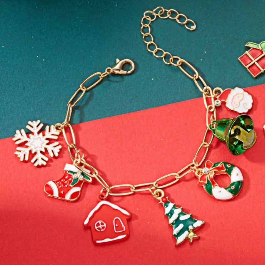 18k Gold-plated Resin Christmas Bracelet in Gold with charm bracelet