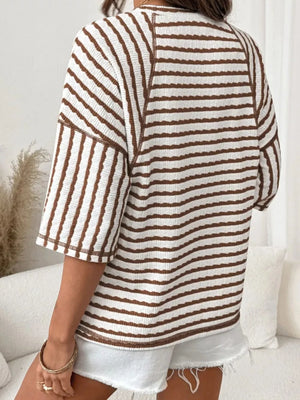 100% polyester Care instructions: Machine wash cold t-shirt in white with relaxed silhouette