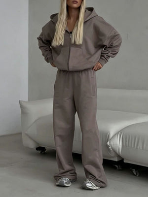 Pink lounge set with zipper and long sleeve
