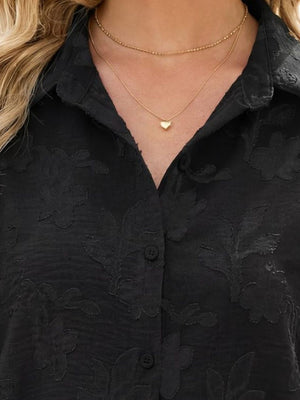 Black button-down shirt with stretch and short sleeve