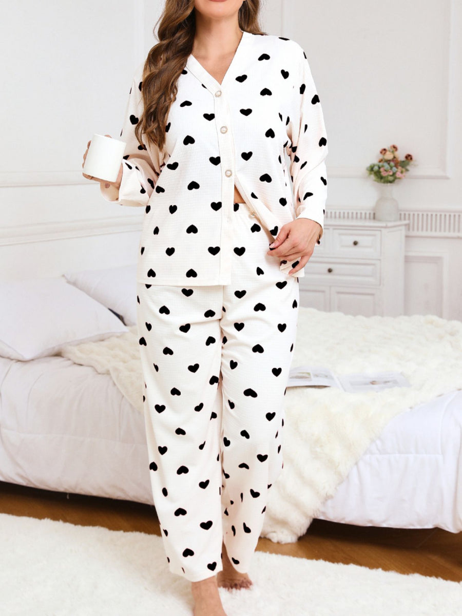 pajama set in red with heart-print and buttoned