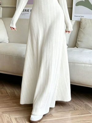 Gray fitted sweater dress with round neck