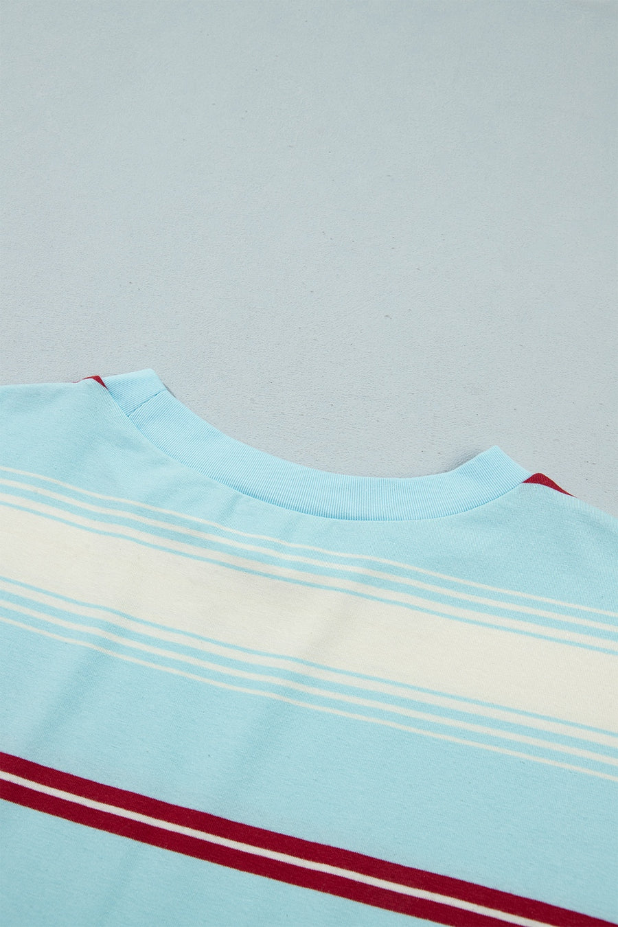 t-shirt in ivory with striped and oversized