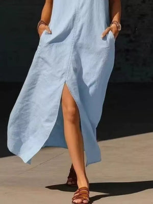 Sleeveless Maxi Dress With Side Pockets in Black with pocketed