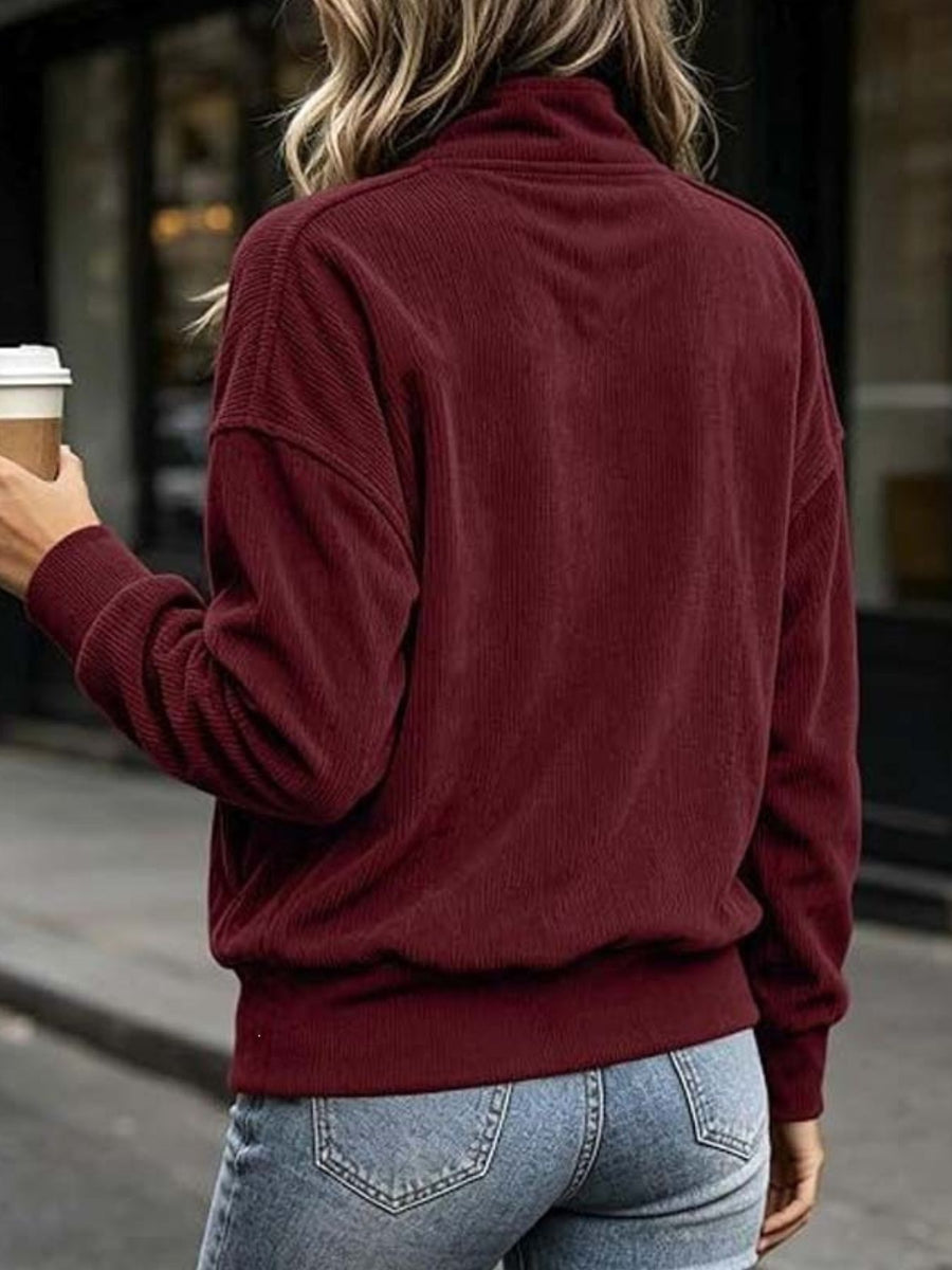 modern sweatshirt in Navy with mock neck