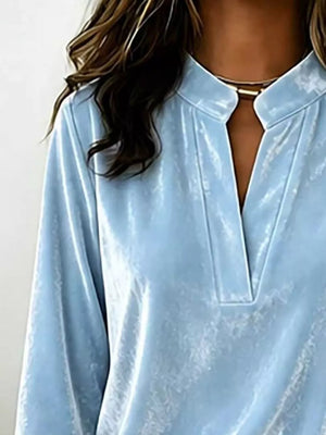 Black blouse with hip-length and pullover