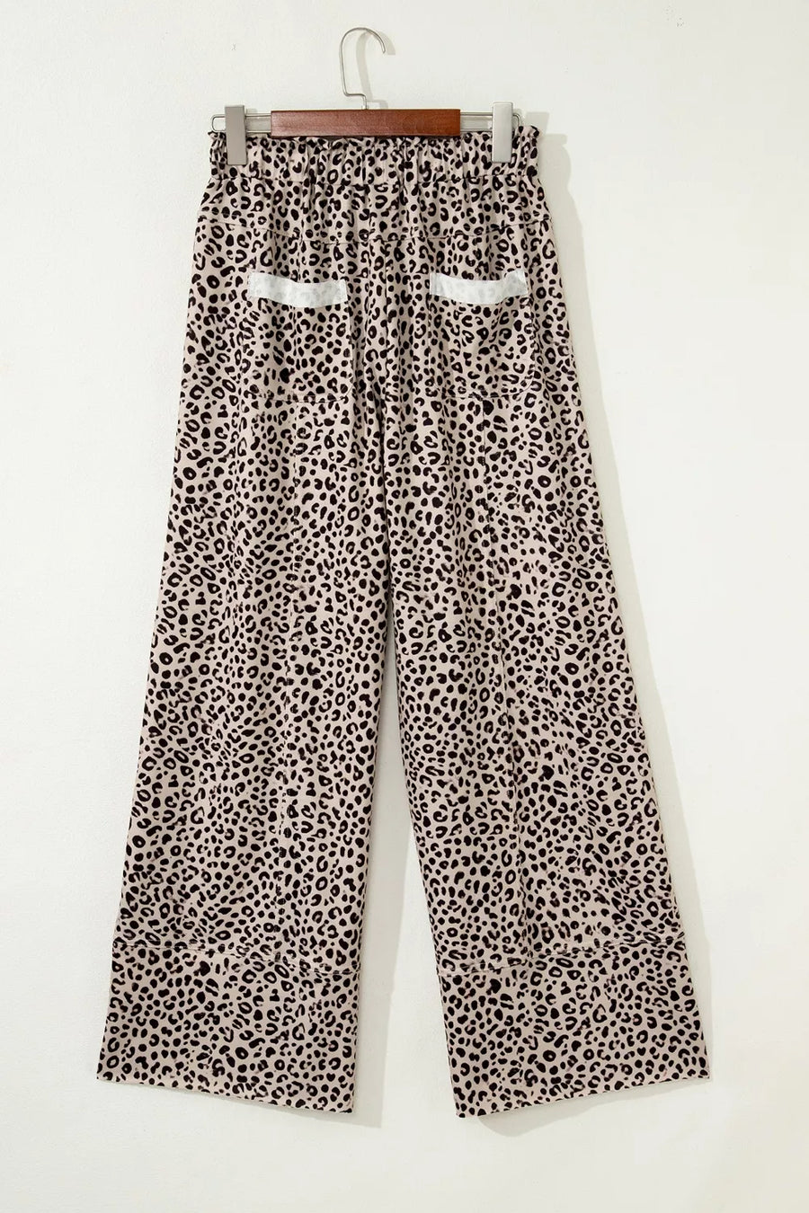 wide-leg pants featuring leopard-print in black with 100% polyester Care instructions: Machine wash cold texture