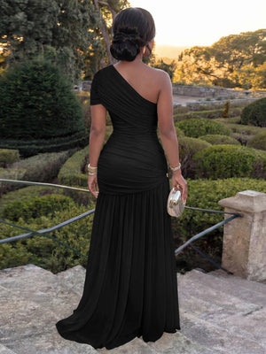 100% polyester Care instructions: Machine wash cold formal gown in Black with fitted silhouette