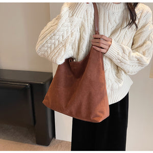 shoulder bag in Brown
