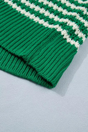pullover sweater in forest green with stretch and hip-length