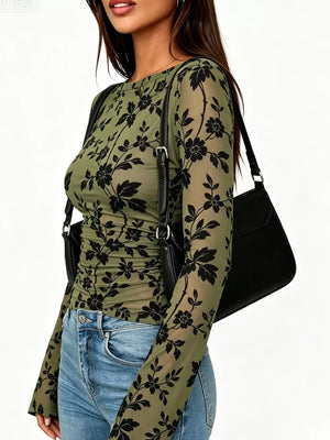 blouse in Black
