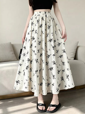100% polyester Care instructions: Machine wash cold A-line skirt in White with A-line silhouette
