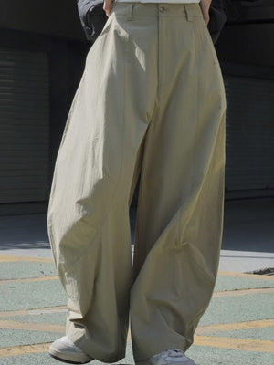 wide-leg pants in White with washed and full-length