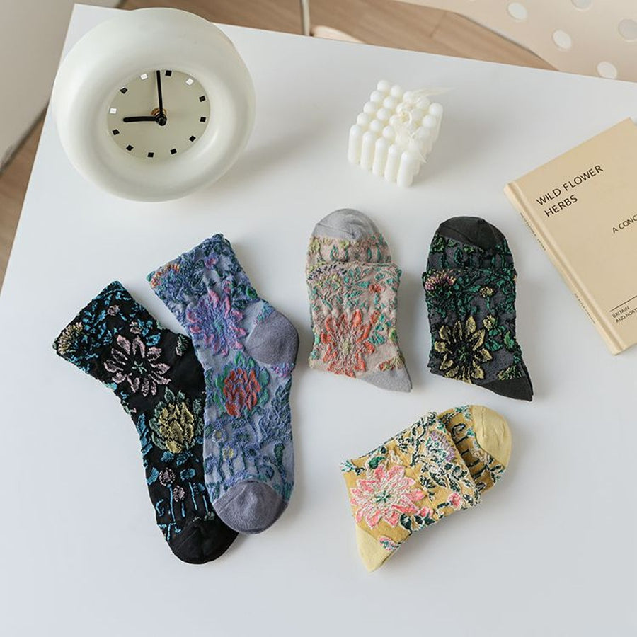 pink socks featuring jacquard knit and floral